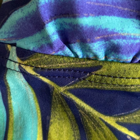 Islander tropical palm leaves print navy swim top - Picture 15 of 17